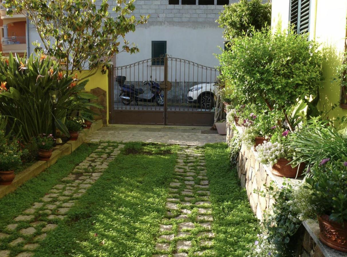 Lovely Flat In Northern Sardinia Valledoria  Exterior photo